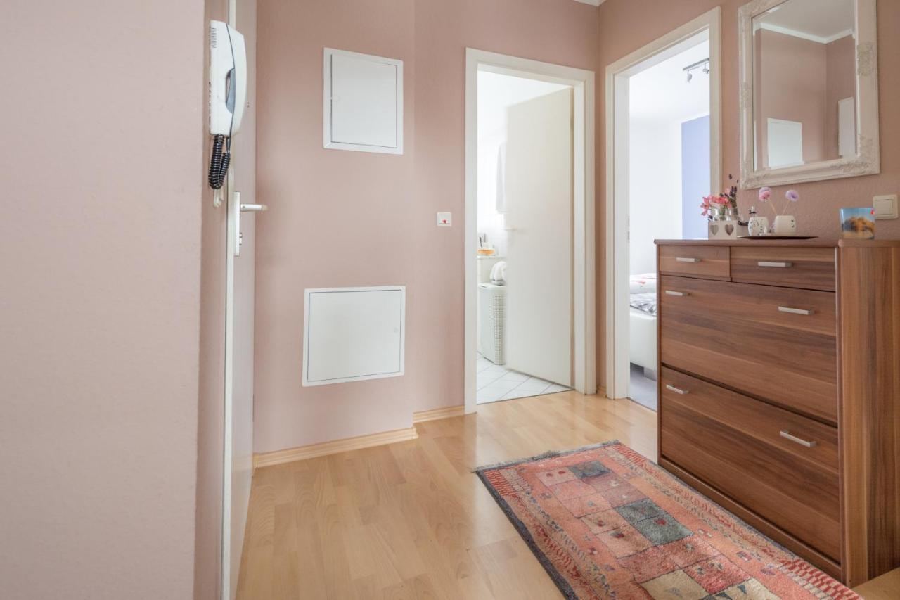 Anyroomdirect Private Apartments Near Hannover Exhibition Room Agency Екстер'єр фото