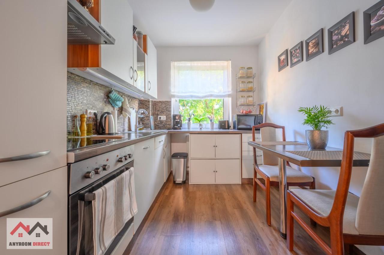 Anyroomdirect Private Apartments Near Hannover Exhibition Room Agency Екстер'єр фото